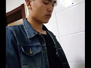 Chinese boy pee