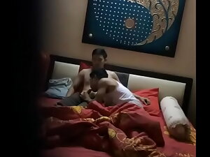 lại đây cho a bú một tí